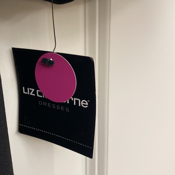 NWT Liz Claiborne Dress Women’s 4 LBD Bell puff sleeves sheath Black Preppy - Picture 9 of 11